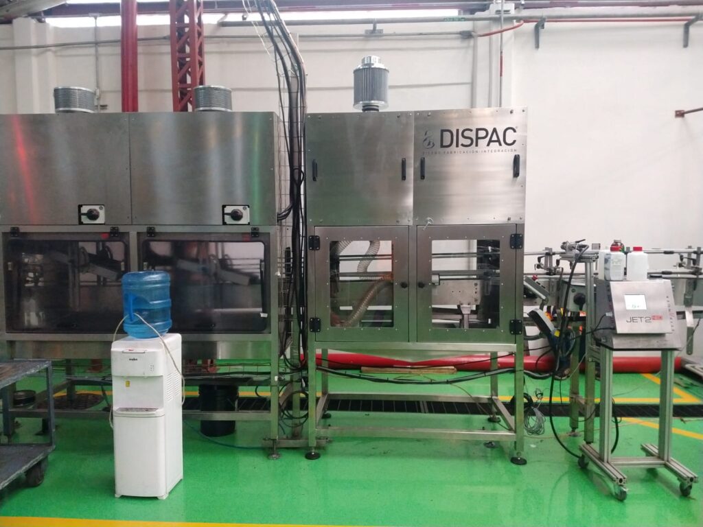 Máquinas especiales hechas a la medida-Sopladora de botellas